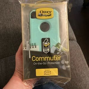 NWT Otterbox Commuter for iPhone 8 & iPhone 7